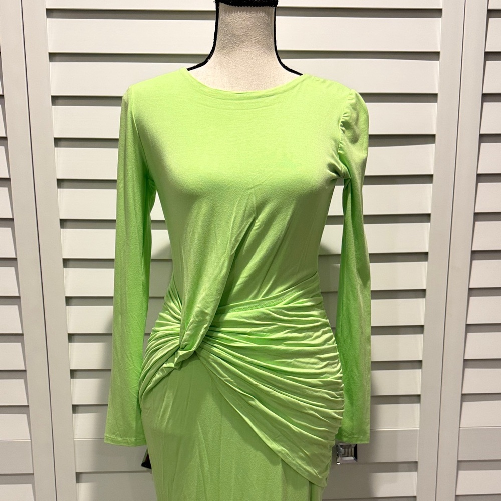 JLUXLABEL Vibrant Green Long Sleeve front twist Dress, runs small, stretchy. - Picture 2 of 9
